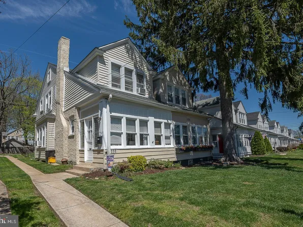 232 Powell Rd, Springfield, PA 19064