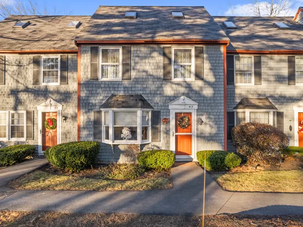 43 Munroe Lane #43, Topsham, ME 04086