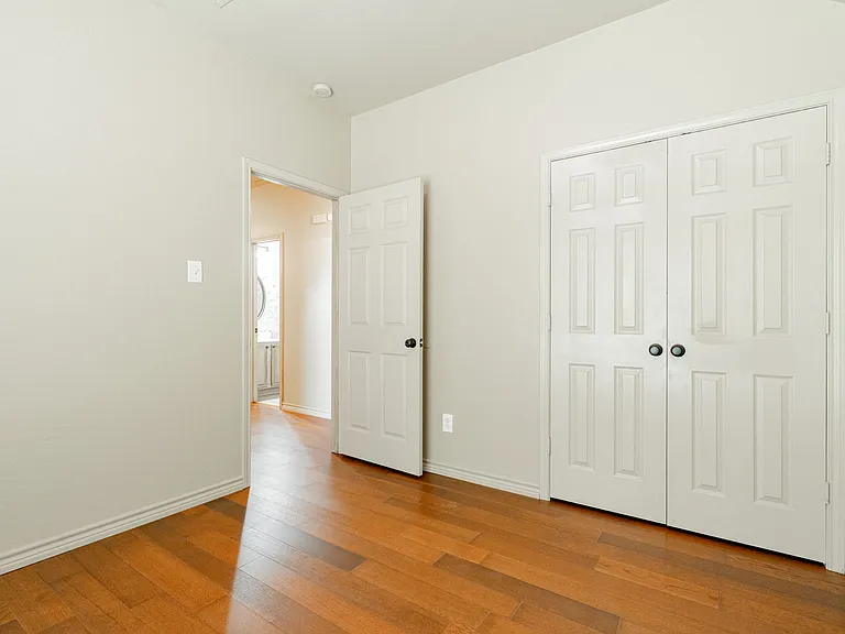1875 Crestlake Dr — Photo 29