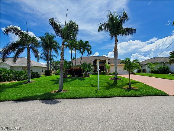 3rd image of 5325 SW 16th Pl