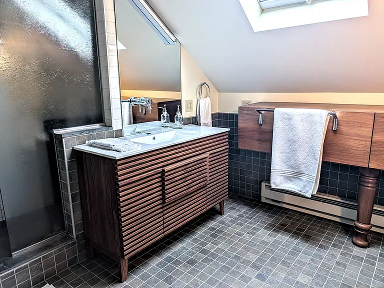38 Melville Ave #2 — Photo 5