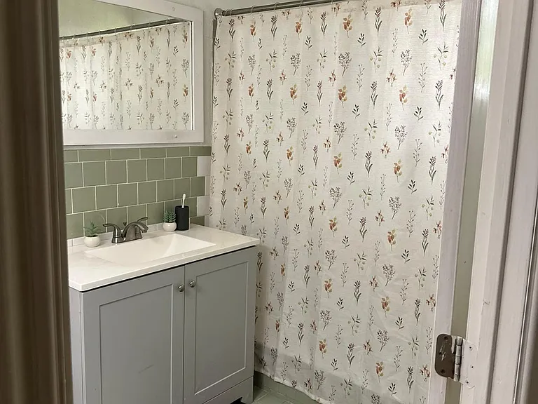 2 bathroom