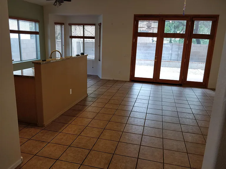 7752 E Elk Creek Rd — Photo 4