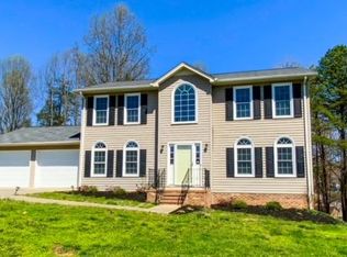 211 Robinwood Pl, Danville, VA 24540
