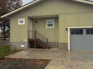 118 S Harkness St, Everson, WA 98247