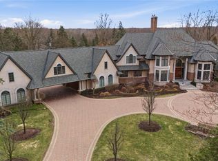 5230 Clarendon Crest St, Bloomfield Hills, MI