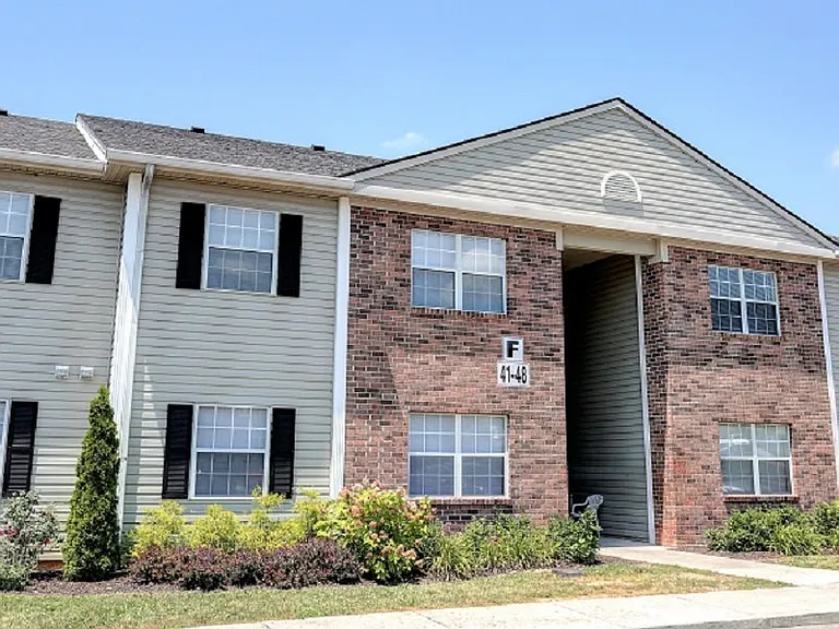 Ridgetop Apartments — Photo 10