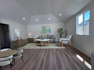 1624 E Poppy St, Long Beach, CA 90805