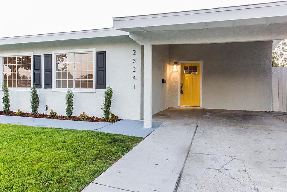 1st image of 23241 Caroldale Ave