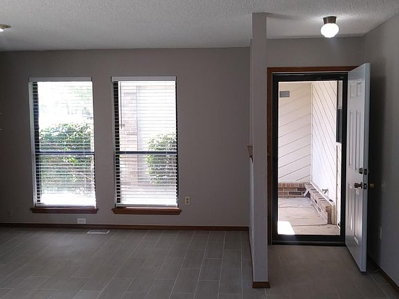 Entry to living area