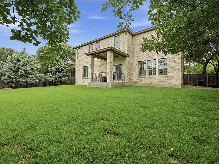 7721 Haggans Ln — Photo 33