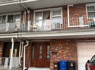 14222 Pershing Cres FLOOR 3, Jamaica, NY 11435