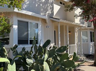 402 Butler Ct APT B, Cloverdale, CA 95425