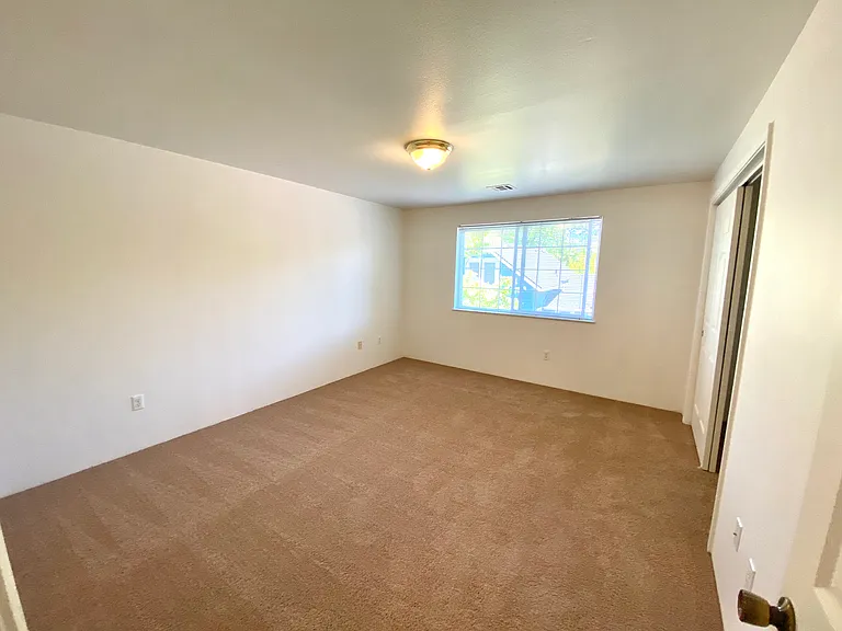 824 Bennett Ave #C — Photo 9