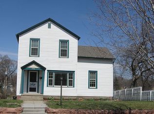 206 E 6th St, Yankton, SD 57078