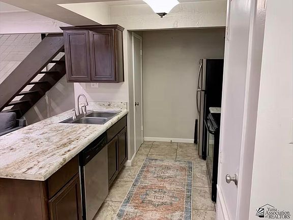 3rd image of 1255 W 20th Pl