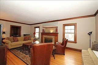 5th image of 421 N Prospect St