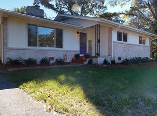 916 Dent Ct, Charlotte, NC 28210