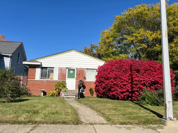 2021 E Eleven Mile Rd, Royal Oak, MI 48067