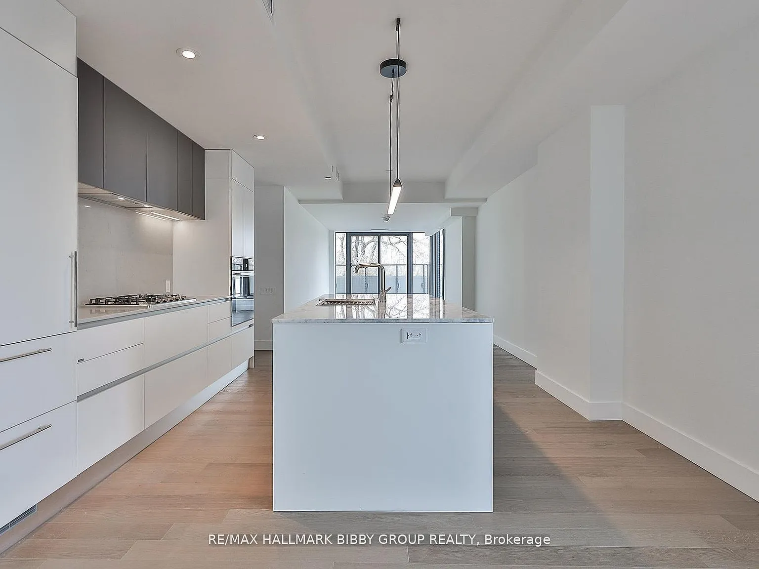 3 bed, $6,300 — Photo 3