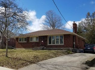 6 Earlscourt Cres, Woodstock, ON