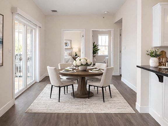 3rd image of 1115 York Rd #204-1114