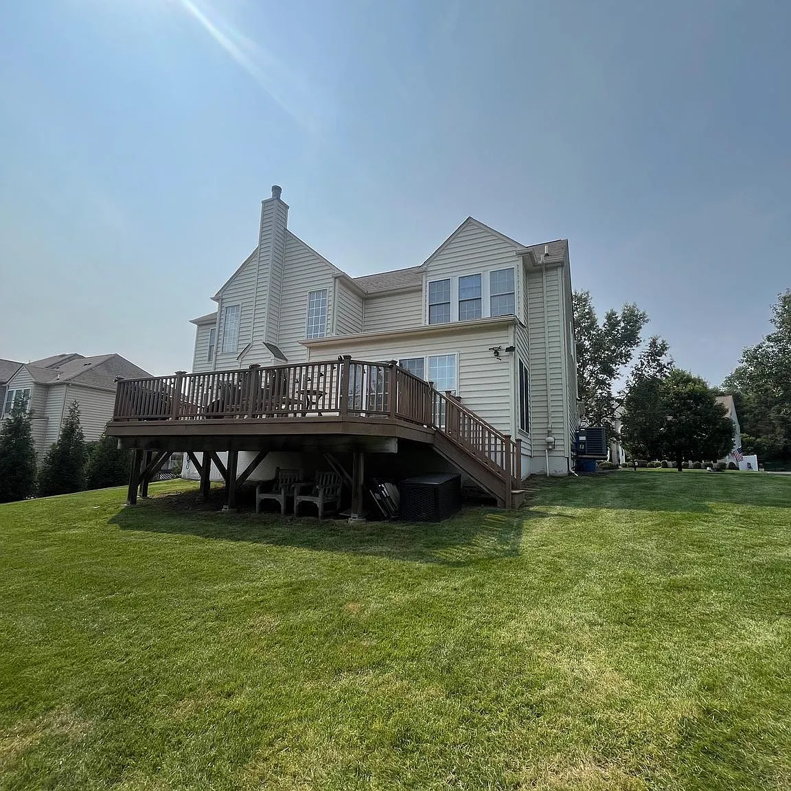 4 bed, 2.5 bath, 3296 sqft, $4,450 — Photo 2
