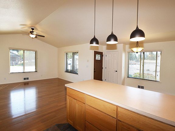 Kitchen/Living Room