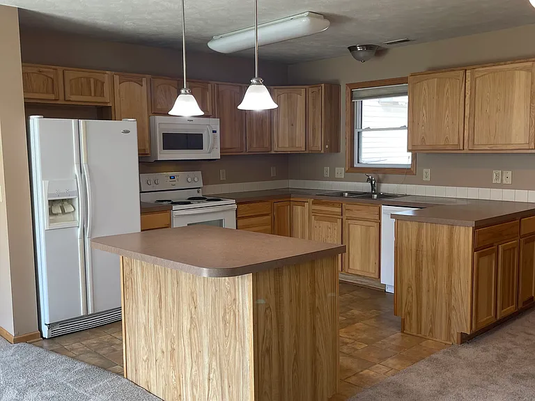 3505 Grainger Pkwy — Photo 7