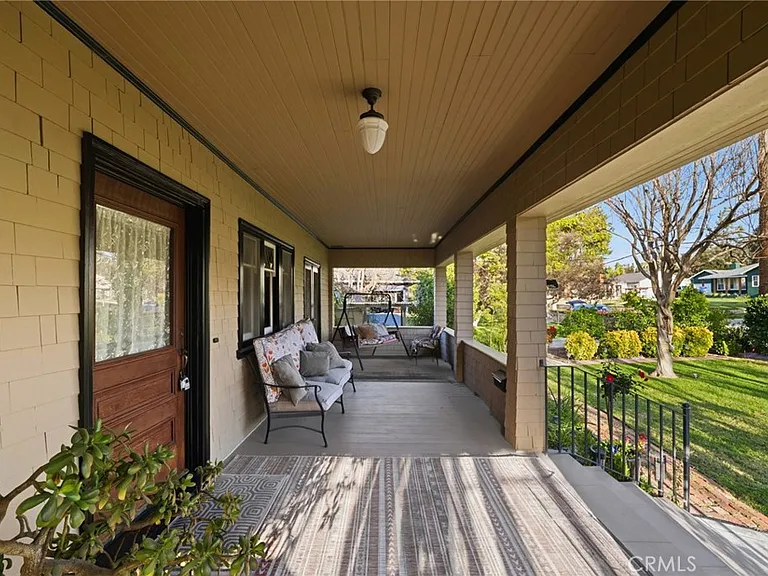 1200 Cedar Ave — Photo 4