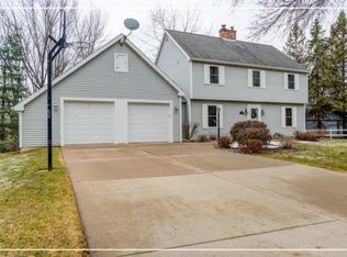 1809 Woodland Ridge Rd, Wausau, WI 54403