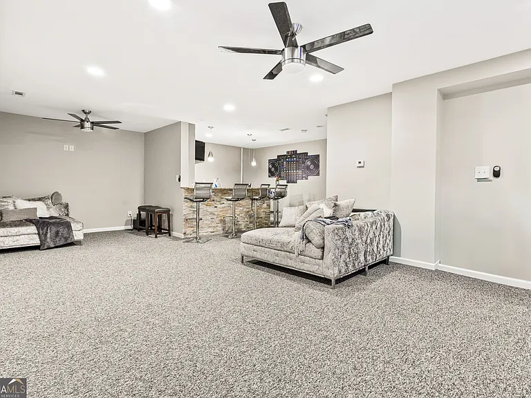 7155 Laurel Creek Dr — Photo 24