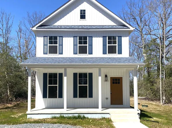 17 Azure Dr, Colonial Beach, VA 22443