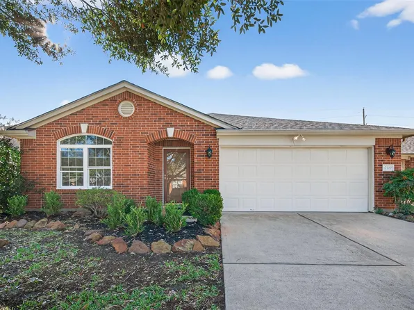 17707 Thicket Hollow Ln, Cypress, TX 77429