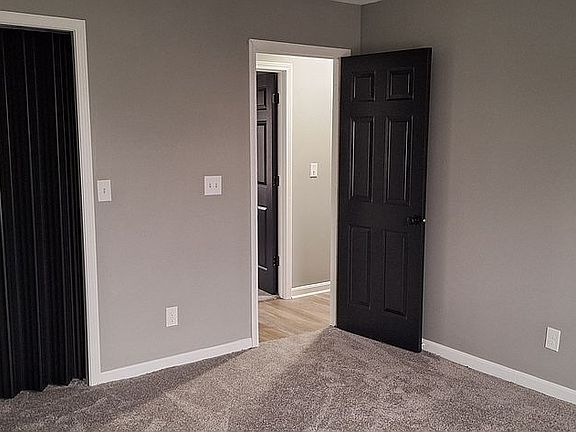 5th image of 110 Parkside Dr #17