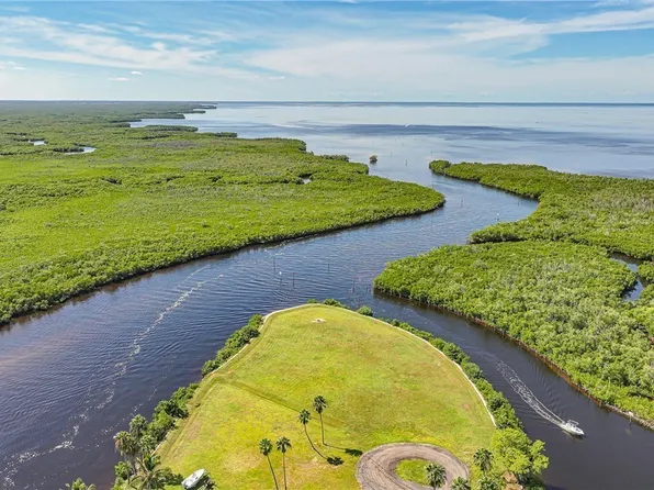5600 Sea Edge Dr, Punta Gorda, FL 33950