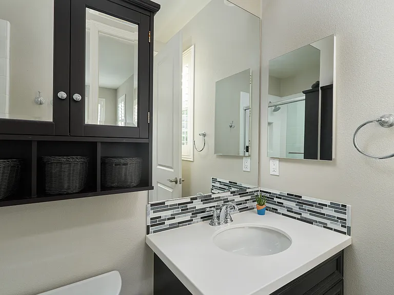 Upstairs Bathroom/Bedroom #5