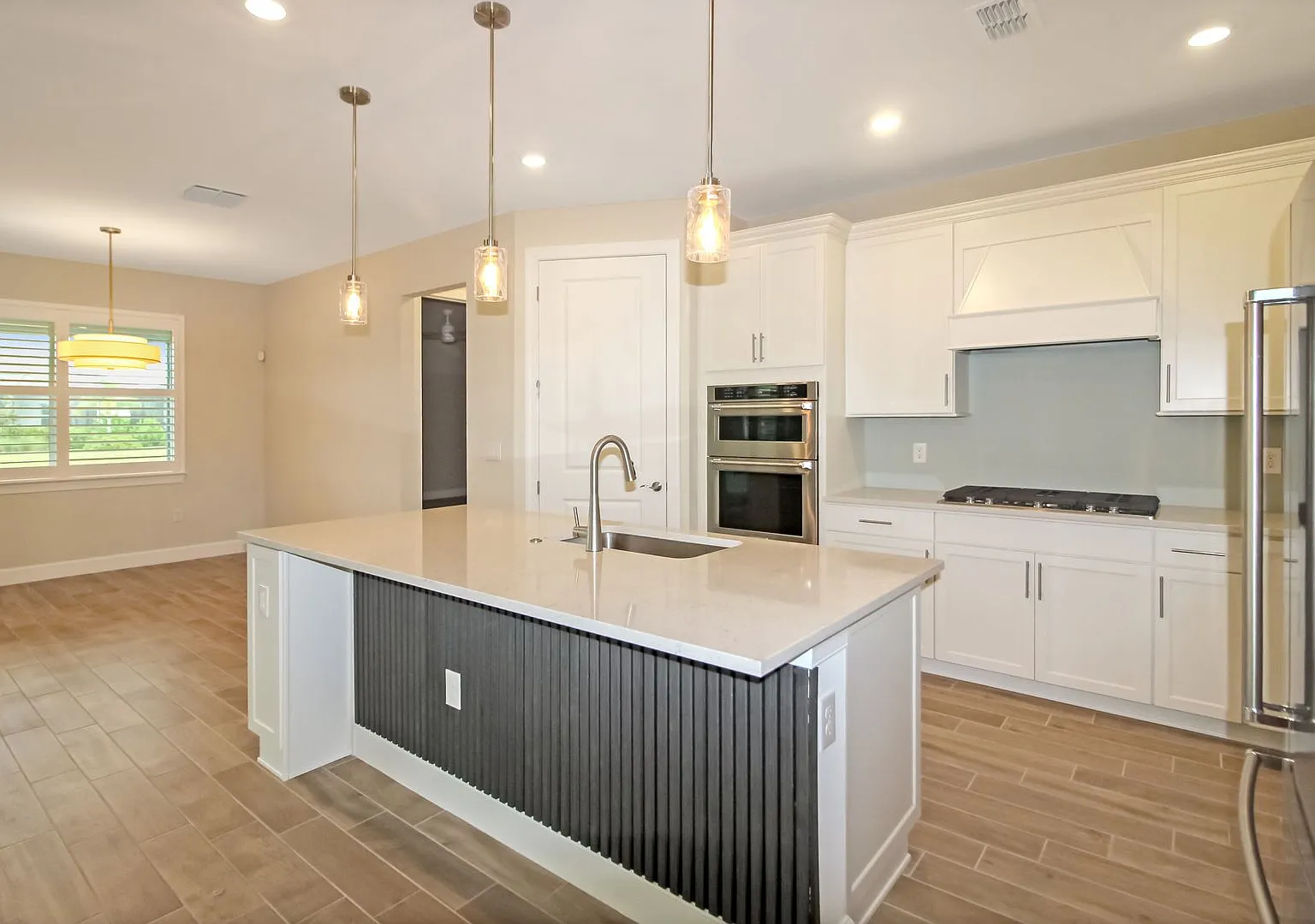 Beachwalk Annual Home for Rent — Photo 2