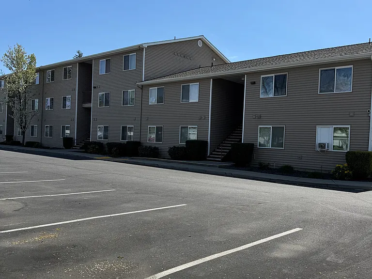 Four Oaks Building and Parking