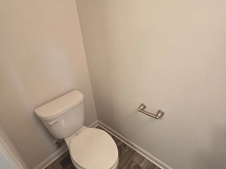 1808 Hart St — Photo 17