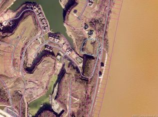 Bluff Ridge Rd, Jeffersonville, IN 47130