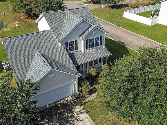 2nd image of 168 Zinnia Dr.