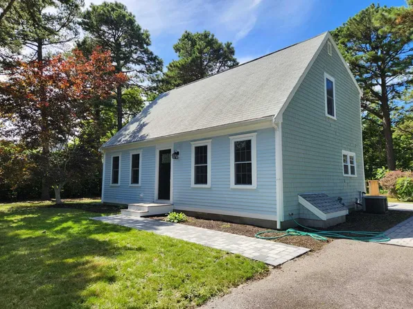 9 Belmont Avenue, Forestdale, MA 02644