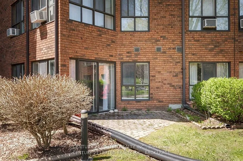 2 bed, $2,600 — Photo 2