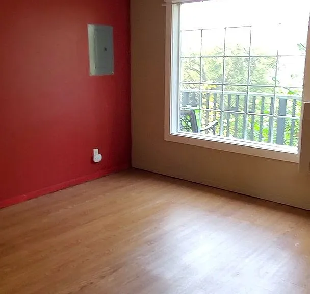 715 N Forest St — Photo 11
