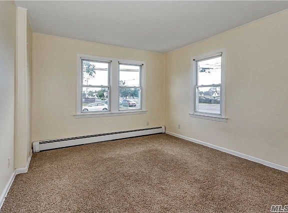 4th image of 102 Hawkins Blvd