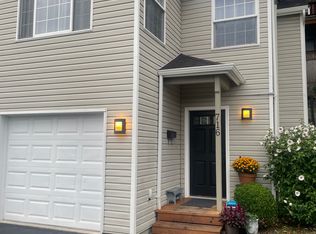 718 N State St #716/718, Bellingham, WA 98225