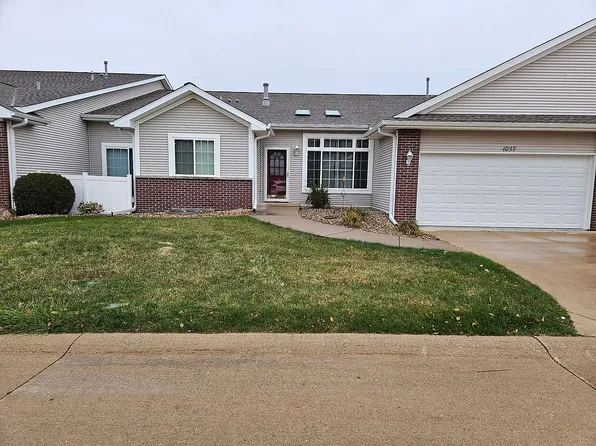 1057 74th St NE, Cedar Rapids, IA 52402