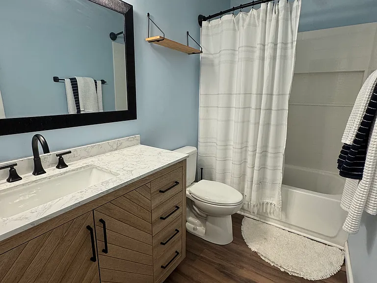210 Commons Dr — Photo 10
