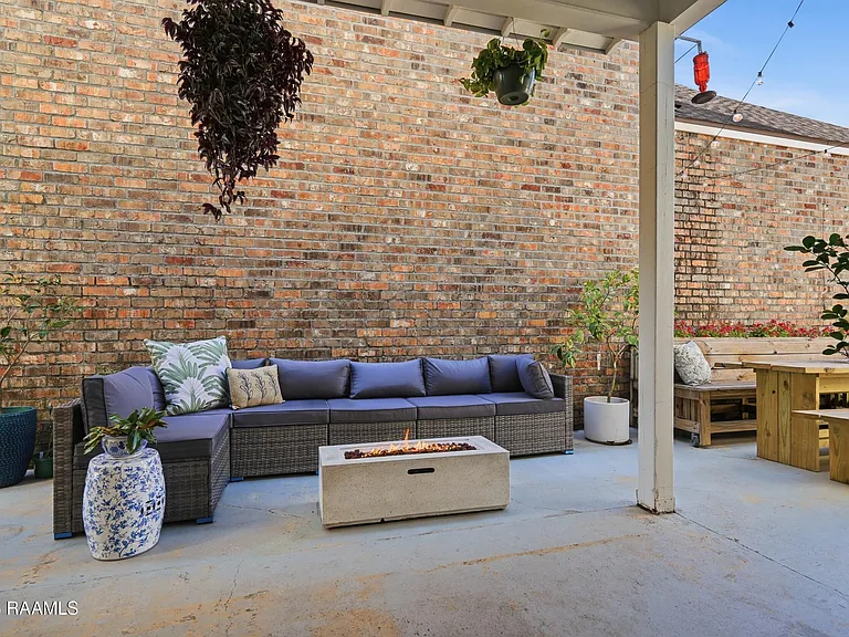 406 Harbor Bend Blvd — Photo 10